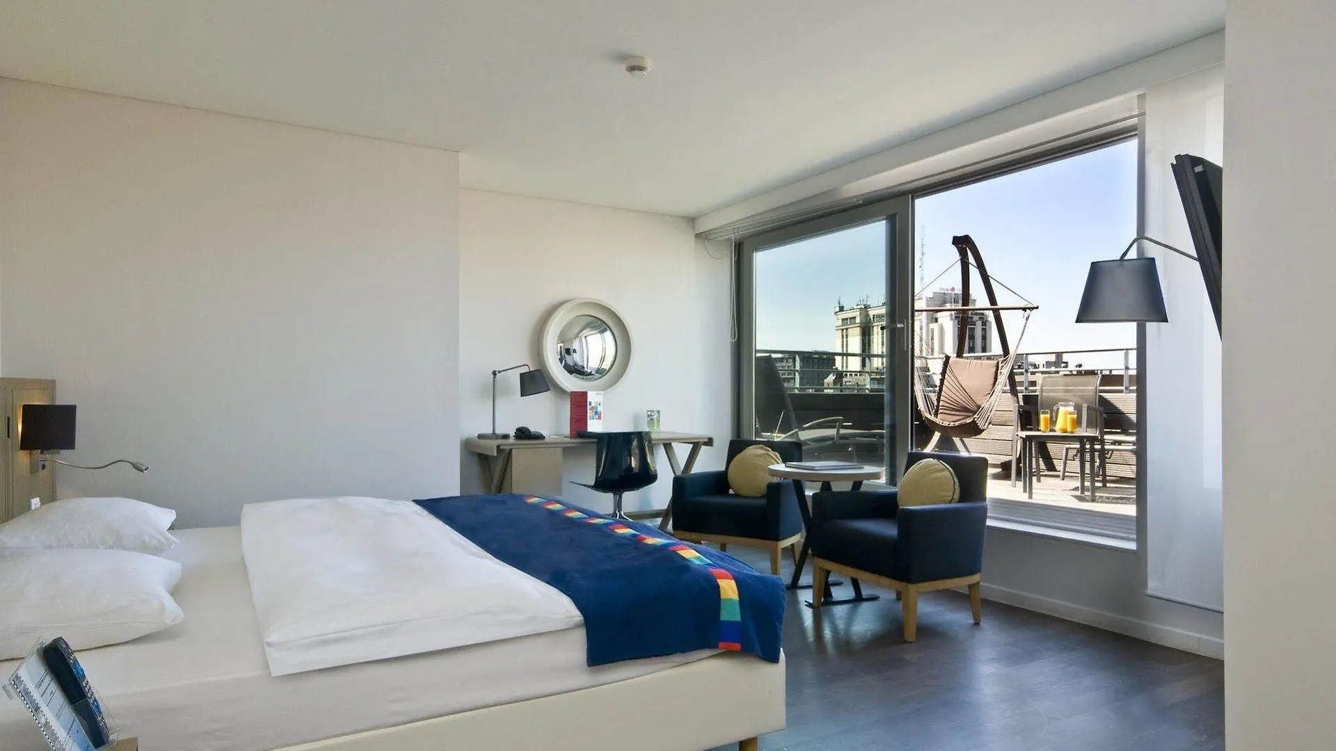 Park Inn By Radisson Antwerp City Centre Belçika